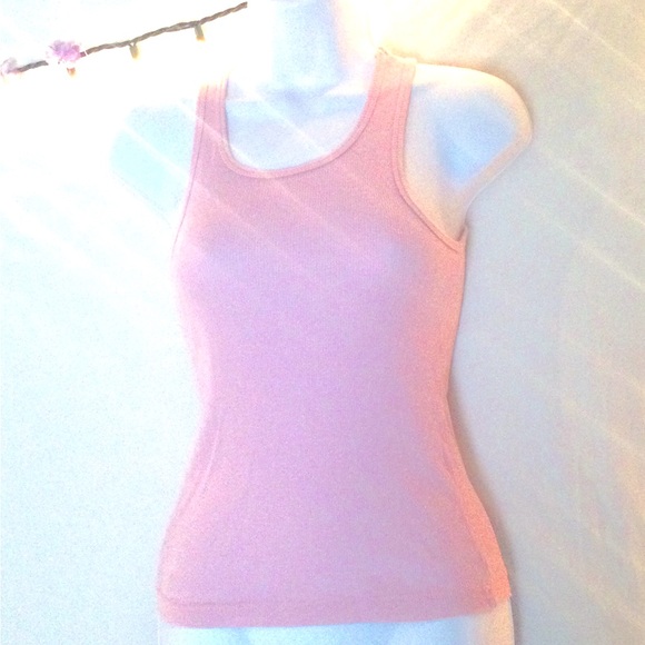 - Womens tag above tank top. S/p - Picture 1 of 6